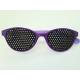 Foto chica del modelo 102 - Visiontrainer: Lentes reticulares, estenopeicos, anteojos, ejercicios visuales.