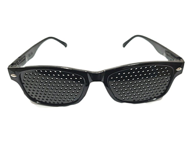 Foto mediana del modelo 8510 - Visiontrainer: Lentes reticulares, estenopeicos, anteojos, ejercicios visuales.