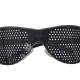Foto chica del modelo 9103 - Visiontrainer: Lentes reticulares, estenopeicos, anteojos, ejercicios visuales.