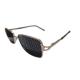 Foto chica del modelo CX11 - Visiontrainer: Lentes reticulares, estenopeicos, anteojos, ejercicios visuales.